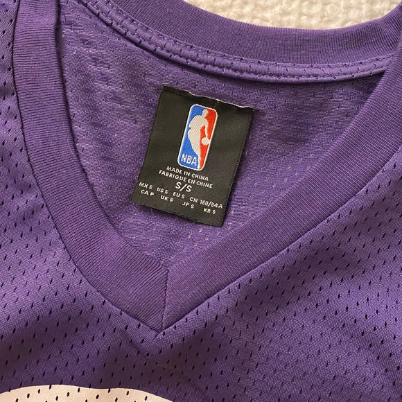 Lakers shirt - small - Picture 3 of 4